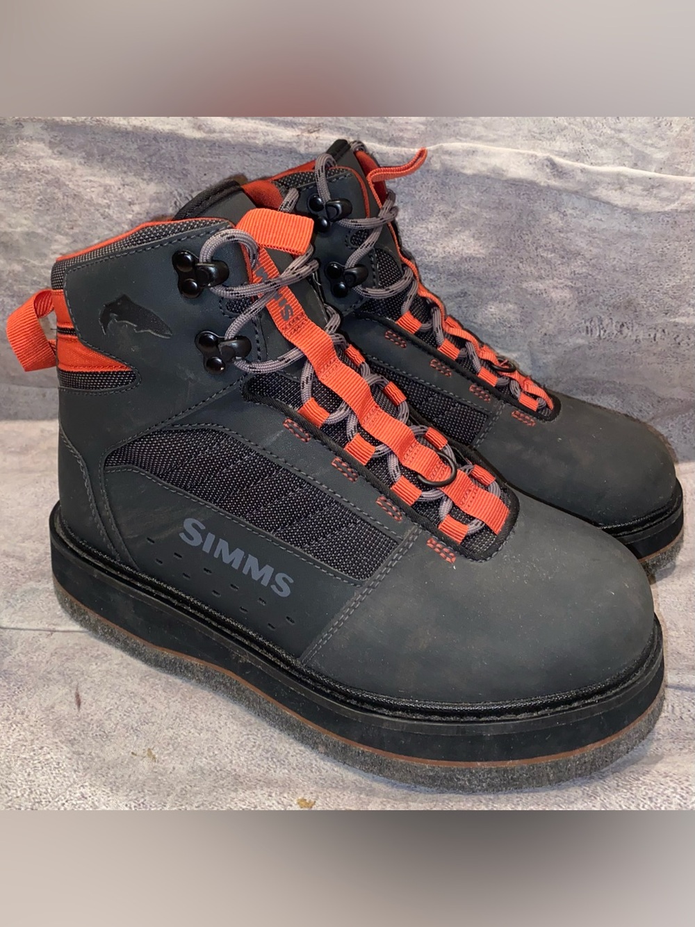 NWOB NEW Simms Tributary Felt Sole Fly Fishing Boots Shoes Wading Waterproof 7